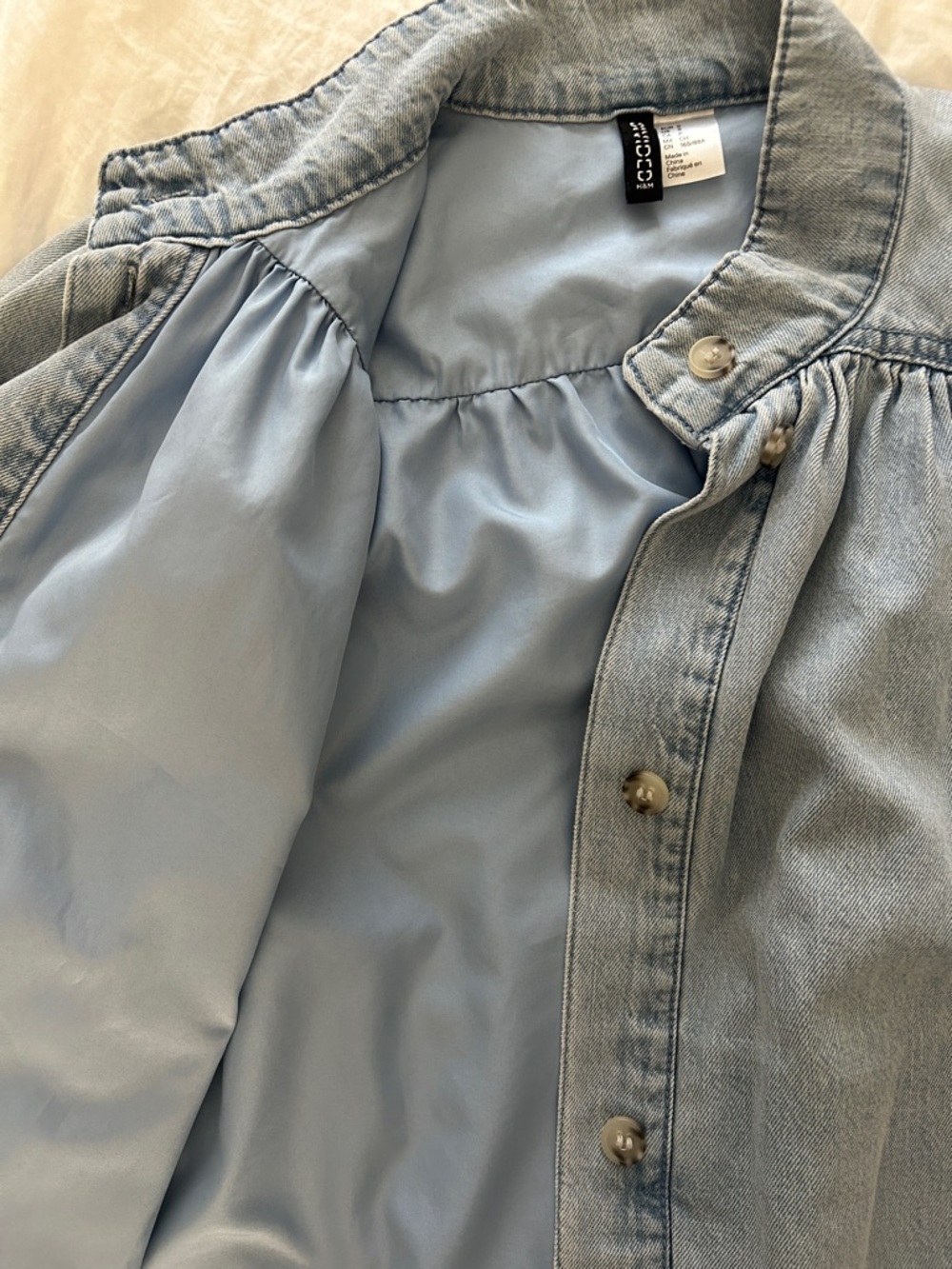 H&M Light Blue Denim Puff-Sleeve Jacket size small - Picture 5 of 9